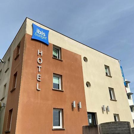 Ibis Budget Pontivy Bagian luar foto