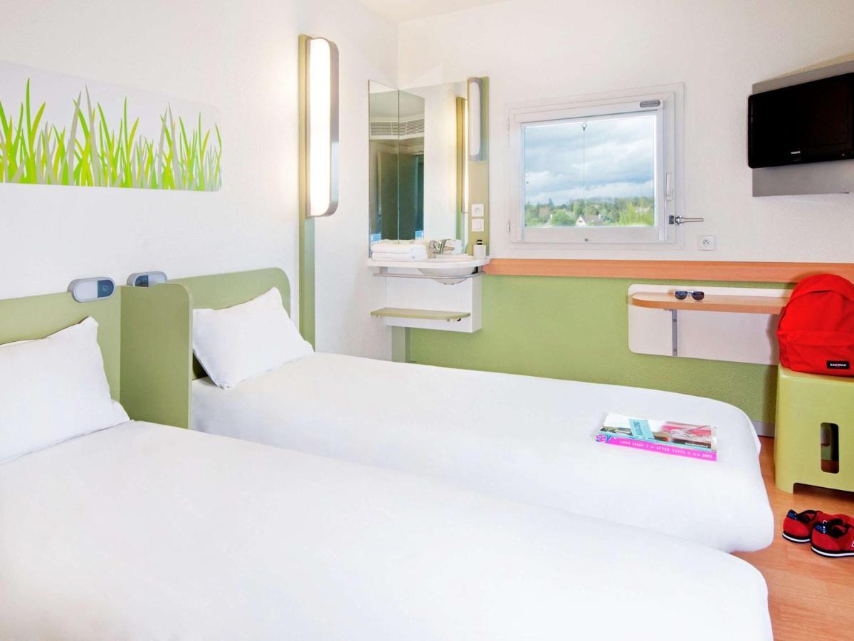 Ibis Budget Pontivy Bagian luar foto