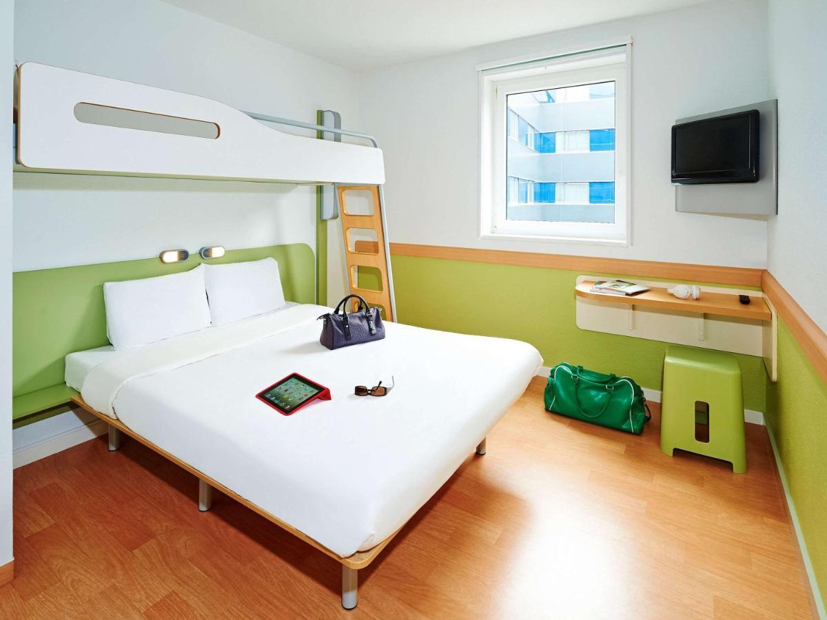 Ibis Budget Pontivy Bagian luar foto